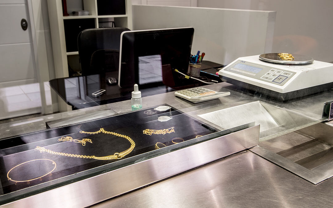 Cómo tasar oro correctamente antes de venderlo